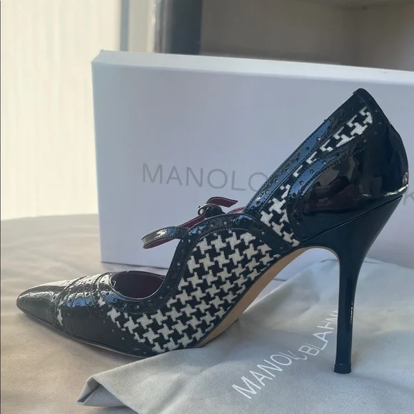Manolo Blahnik Black and White Houndstooth Mary Jane Heels, size 39 1/2 - Picture 5 of 6